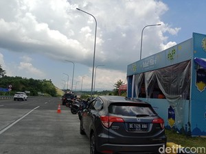 Puncak Arus Mudik Lebaran, 6.036 Kendaraan Masuk Tol Manado-Bitung