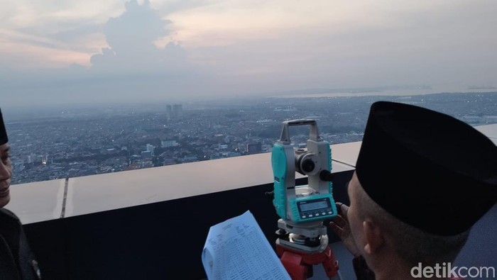 Rukyatul hilal di Surabaya