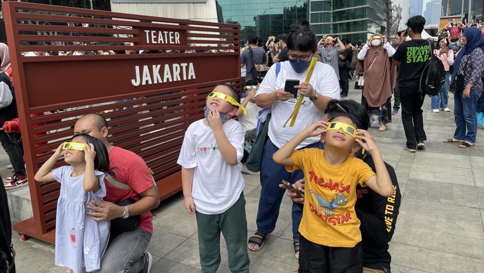 Senangnya Derka Bocah Asal Bandung Nobar Gerhana Matahari di TIM (Silvia/detikcom)