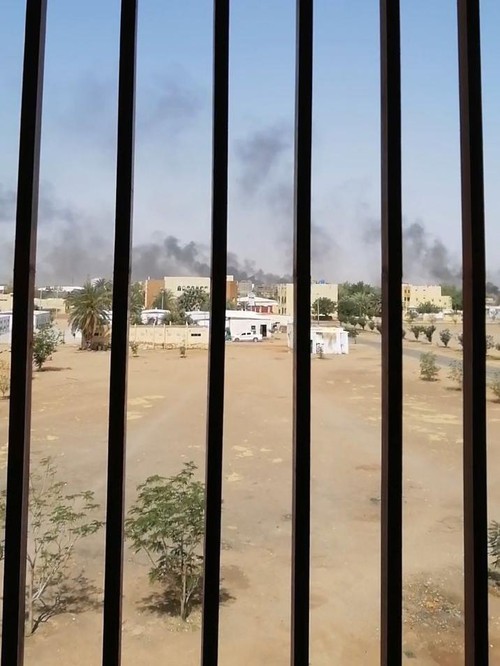 Situasi kota Khartoum Ibu Kota Sudan saat terjadi perang antara Tentara Militer Sudan dengan Paramiliter Rappid Support Forces (RSF). Foto: istimewa.