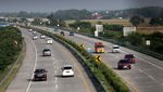 H-2 Lebaran, Tol Jombang-Mojokerto Ramai Lancar