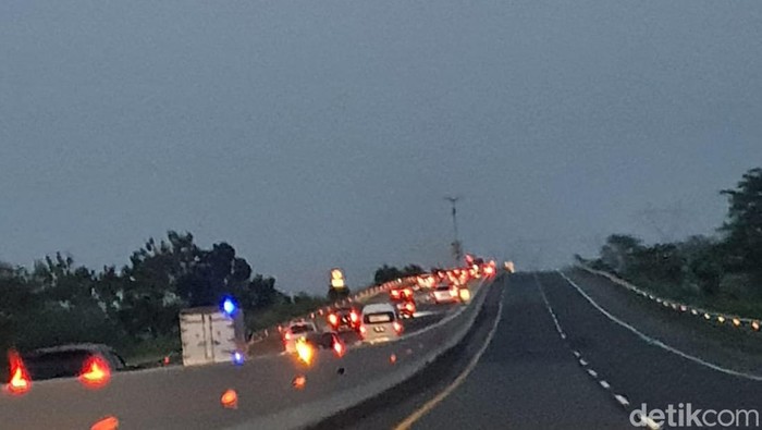 Warga Jakarta bernama Iqbal menceritakan momen mudik ke Surabaya, Jatim. Dia mengatakan mudik 2023 ini menjadi yang paling lancar yang pernah dialaminya. (dok Pribadi/Iqbal)