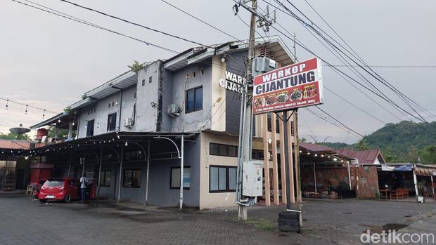 Warkop Cijantung