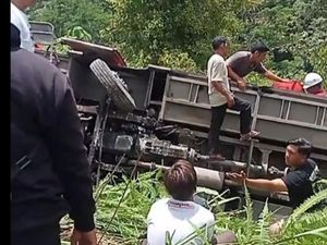 Kronologi Bus Mudik Pemkot Medan Terperosok ke Jurang di Tapteng