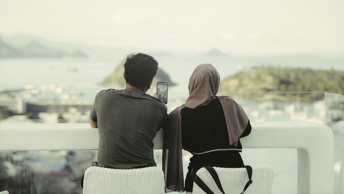 Hari Gini Masih Kepoin Kapan Nikah-Punya Anak? Bisa Jadi Tandanya Tidak Bahagia