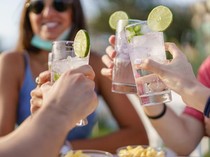 Lebih Baik Berbuka dengan Minuman Hangat atau Dingin?