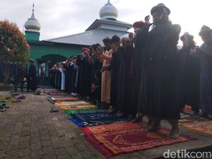 Jemaah An-Nadzir Gowa Salat Idul Fitri 1444 H di Masjid Baitul Muqaddis