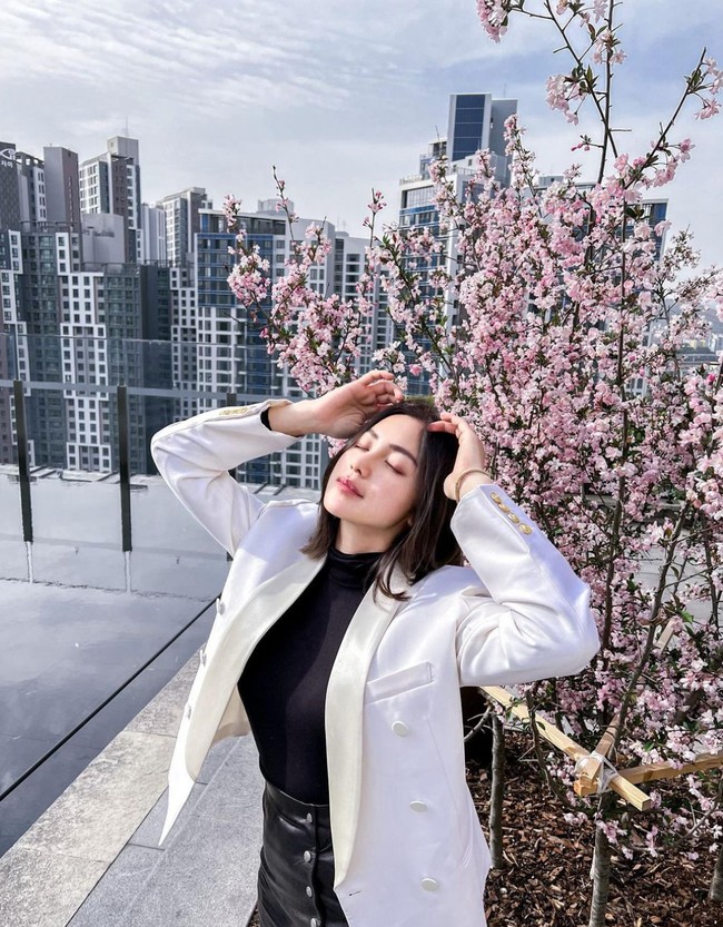 Ada pula yang menilai bentuk hidung alami Jessica Iskandar lebih bagus ketimbang hasil operasi plastik. Foto: Instagram/@inijedar