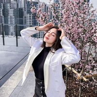 Ada pula yang menilai bentuk hidung alami Jessica Iskandar lebih bagus ketimbang hasil operasi plastik. Foto: Instagram/@inijedar