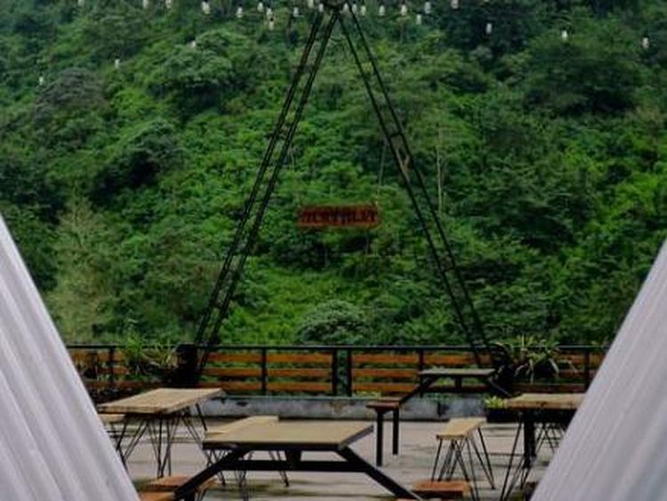 10 Kafe di Sekitar Gunung Bromo yang Punya Pemandangan Indah