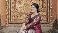 Kahiyang Ayu merupakan istri dari Walikota Medan, Bobby Nasution. Ia baru saja merayakan ulang tahunnya pada 20 April 2023. Foto: Instagram @ayangkahiyang