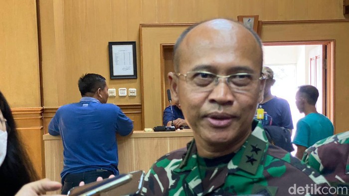 Kepala Pusat Penerangan (Kapuspen) TNI Laksda Julius Widjojono (Wildan Noviansyah/detikcom)