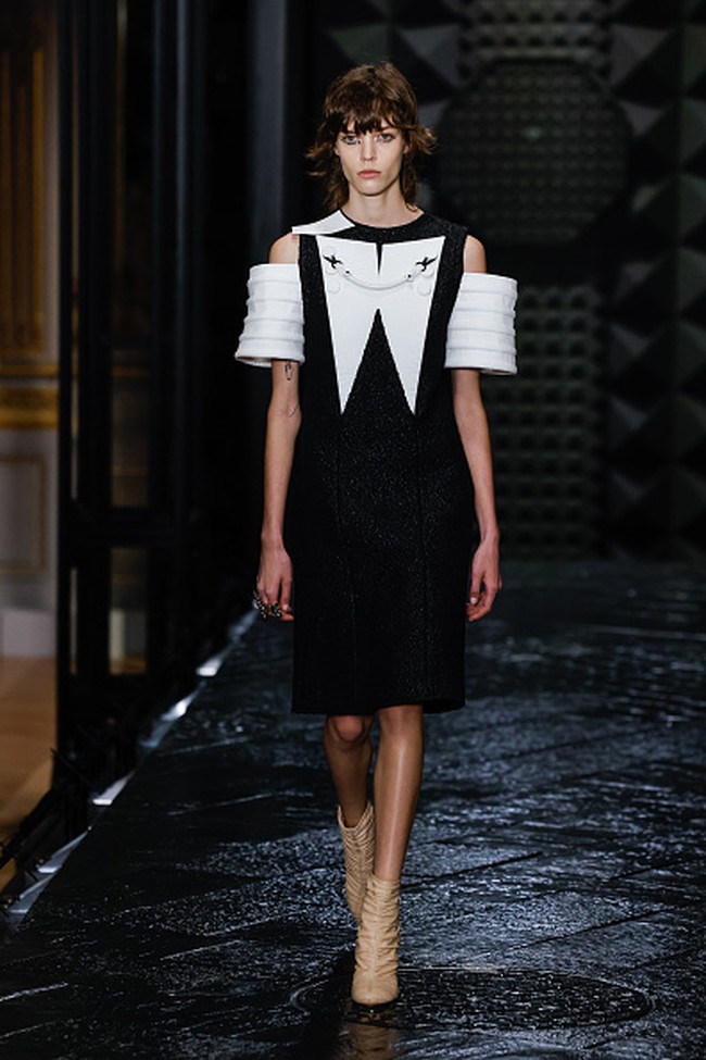 Inilah koleksi terbaru Louis Vuitton Fall/Winter 2023. Foto: Richard Bord/ Getty Images.