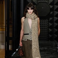 Inilah koleksi terbaru Louis Vuitton Fall/Winter 2023. Foto: Richard Bord/ Getty Images.
