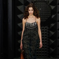 Inilah koleksi terbaru Louis Vuitton Fall/Winter 2023. Foto: Richard Bord/ Getty Images.