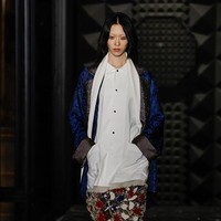 Inilah koleksi terbaru Louis Vuitton Fall/Winter 2023. Foto: Richard Bord/ Getty Images.