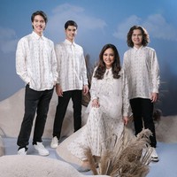 “Baru kali ini gw salfok sama modelnya, cakep² bgt deh mereka,” puji netizen lainnya. Foto: Instagram/@wearingklamby