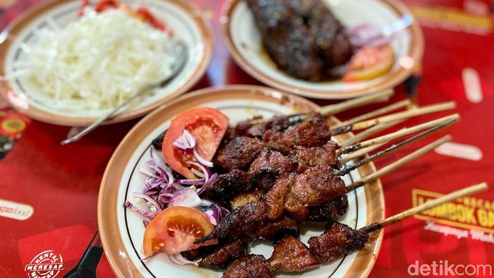 Maknyus! Sate Buntel Favorit Jokowi di Solo Buatan Bu Hj. Bejo