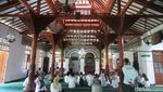 Indahnya Masjid Klasik di Tengah Gedung Pencakar Langit Ibu Kota