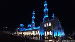 Potret Lima Masjid Megah di Indonesia