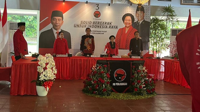 Megawati didampingi Jokowi umumkan Ganjar jadi capres PDIP (dok Istimewa)