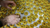 Kue kering ini merupakan camilan wajib bagi warga Palestina saat perayaan Idul Fitri.