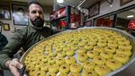 Melihat Pembuatan Kue Kering Khas Lebaran di Palestina