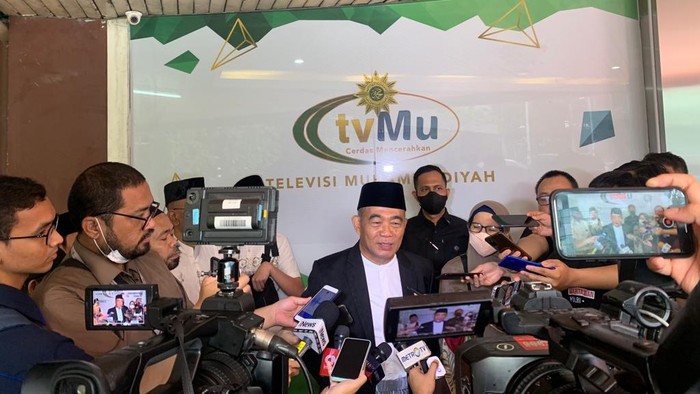 Menko PMK Salat Idul Fitri di PP Muhammadiyah (Mulia/detikcom)