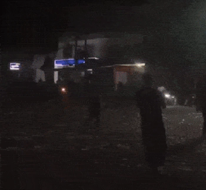 Momen polisi bubarkan pesta kembang api saat sahur di Pangandaran