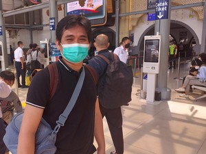 Agung Pemudik Santuy Cuma Bawa Ransel Susul Istri yang Duluan ke Kampung