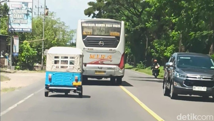 Pemudik nyetir bajaj ke Madiun