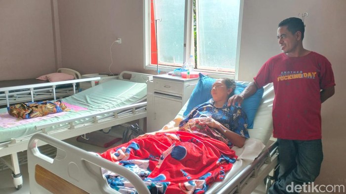 Pemudik wanita bernama Kamsiar (33) asal Mamuju Tengah (Mateng), melahirkan bayi laki-laki di Polewali Mandar (Polman).