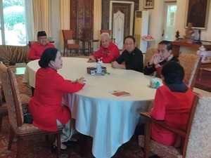 Potret Pertemuan Tertutup Megawati, Jokowi dan Ganjar Pranowo di Batutulis
