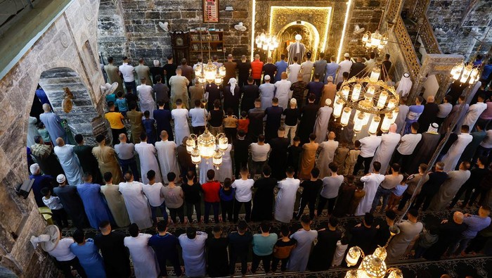 Sejumlah negara telah mengumumkan 1 Syawal 1444 H jatuh pada hari ini, Jumat 21 April 2023. Berikut suasana pelaksanaan Salat Idul Fitri di sejumlah negera.