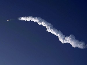Roket Raksasa SpaceX Meledak Picu Hujan Debu, Warga Ketakutan