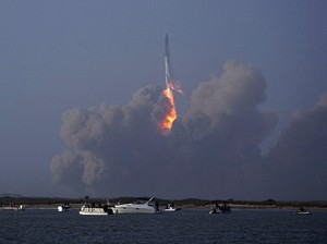 Roket Raksasa Starship Meledak, Elon Musk Malah Senang
