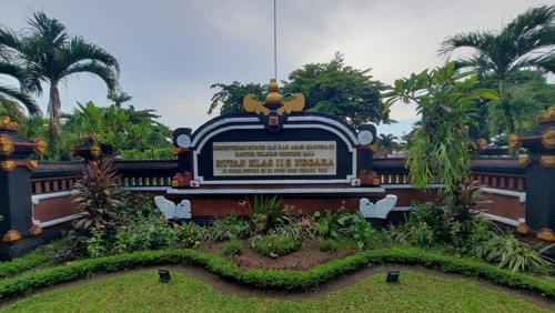 Sebanyak 37 dari 39 napi yang diusulkan mendapatkan remisi khusus Idul Fitri. Pengurangan masa tahanan mulai dari 15 hari hingga 1 bulan-15 hari.