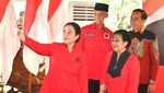 Potret Salam Metal Jokowi-Megawati Usai Umumkan Ganjar Capres