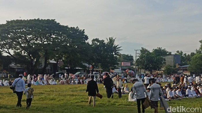 Salat Idul Fitri 1444 H di Kompleks Perumahan Perdos Unhas Antang, Makassar, Sulsel.