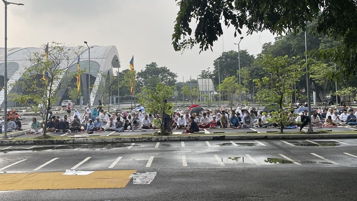 Salat Idul Fitri di Equestrian Park Jaktim Digelar 2 Kloter (Silvia Ng/detikcom)