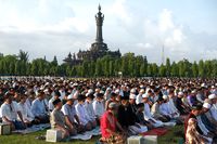 Tata Cara Sholat Idul Fitri Berjamaah-Sendiri Lengkap Dengan Bacaan Niatnya