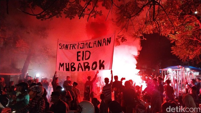 Suasana meriah takbir keliling di Kota Malang