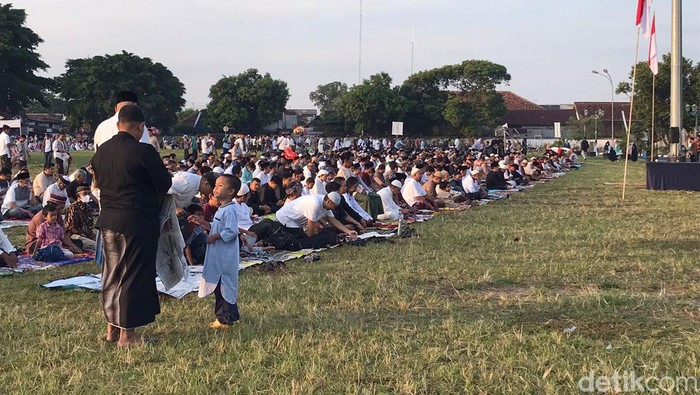 Suasana salat Id di Alun-alun Jogja, Jumat (21/4/2023).