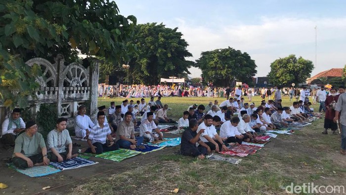 Suasana salat Id di Alun-alun Jogja, Jumat (21/4/2023).