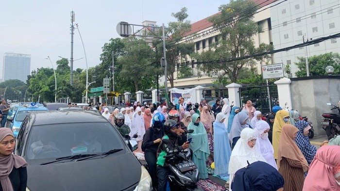 Suasana Salat Idul Fitri di PP Muhammadiyah