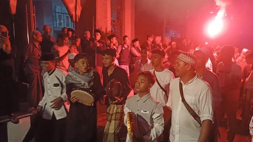 Suasana takbir keliling menyambut Idul Fitri 1444 H/2023 di Banjar Tunggal Sari, Tabanan, Jumat (21/4/2023).