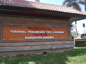 Penumpang Bus Tolak Turun di Terminal Mengwi, Gagal Cek Identitas