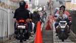 Uji Nyali, Mudik Lewat Jembatan Darurat Cikreteg