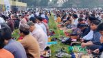 Khusyuknya Salat Id Warga Muhammadiyah Cimahi di Lapangan Rajawali