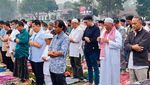 Khusyuknya Salat Id Warga Muhammadiyah Cimahi di Lapangan Rajawali